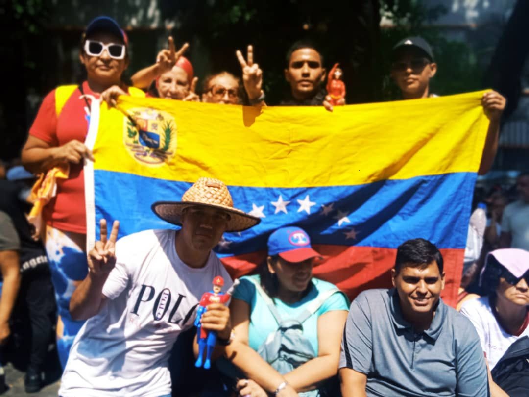 NACIONAL TRABAJADORES DE DUCOLSA SE MOVILIZAN PARA RESPALDAR LA INSTALACIÓN DE LA ASAMBLEA 