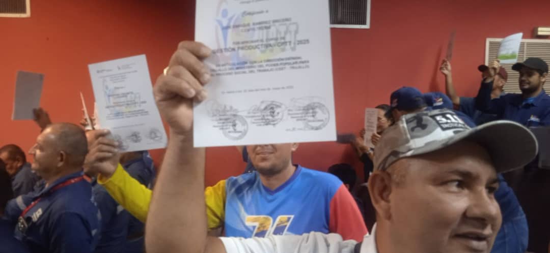DUCOLSA TRUJILLO CELEBRA LA 8VA GRADUACIÓN CONJUNTA DE LA CLASE OBRERA EN HONOR A JACOBO TORRES DE LEÓN
