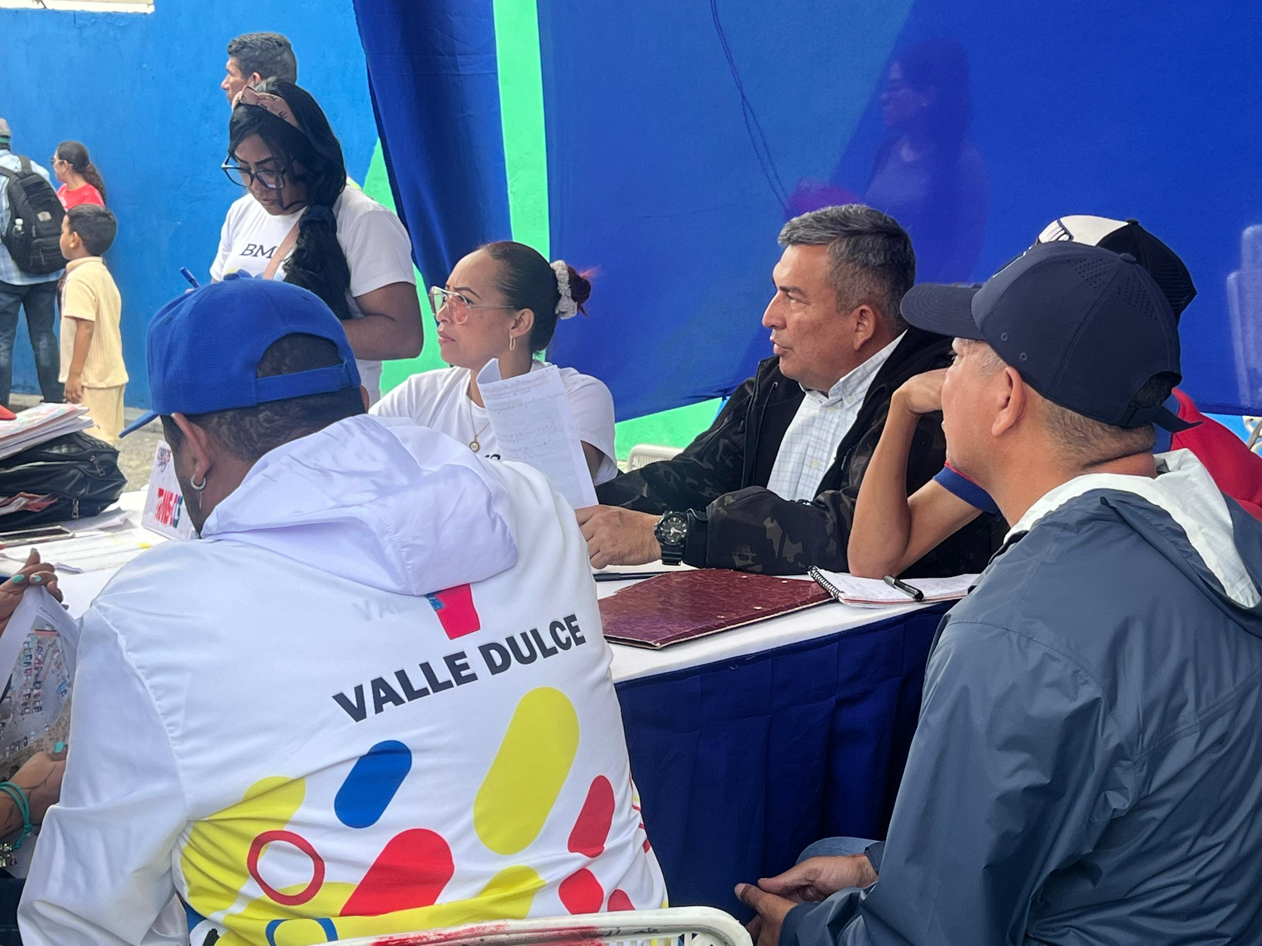 DUCOLSA ACOMPAÑA A LOS HABITANTES DE EL VALLE EN OPERACIÓN 