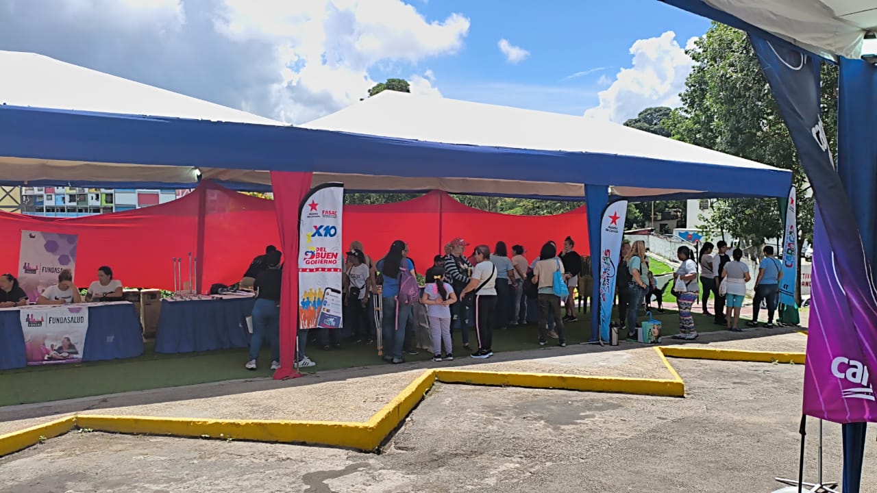 DUCOLSA ACOMPAÑA A LA COMUNIDAD DEL 23 DE ENERO EN LA OPERACIÓN 