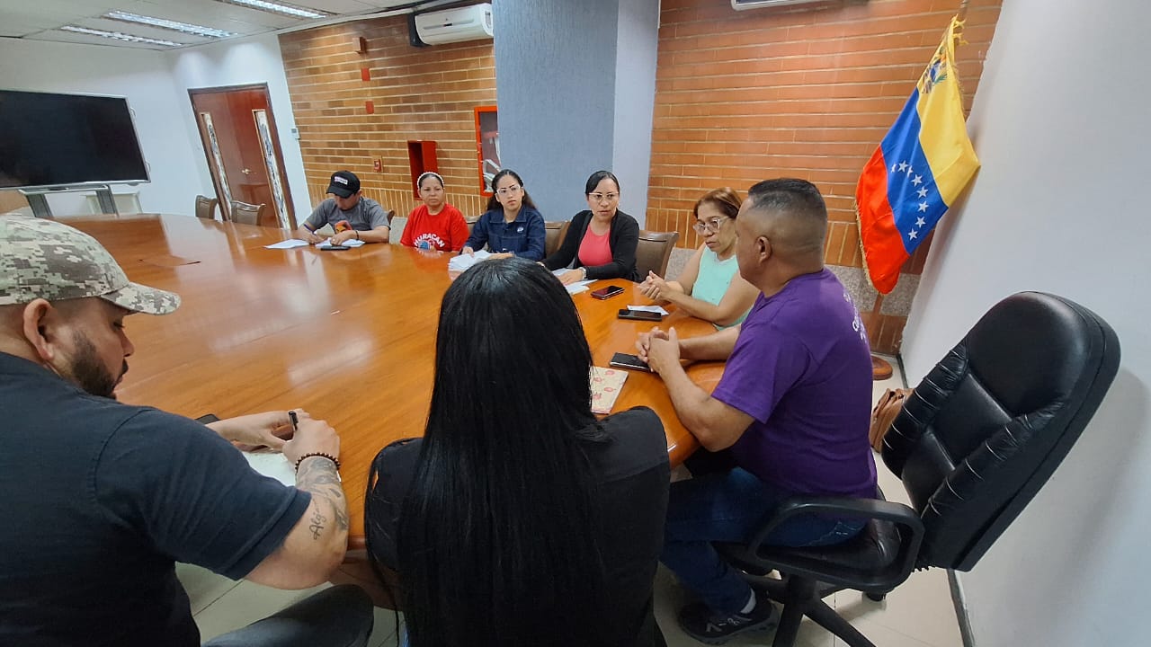DUCOLSA Y EL MINISTERIO DEL PODER POPULAR PARA LAS COMUNAS Y MOVIMIENTOS SOCIALES UNEN FUERZAS PARA EL DESARROLLO SOCIAL DE LA NACIÓN