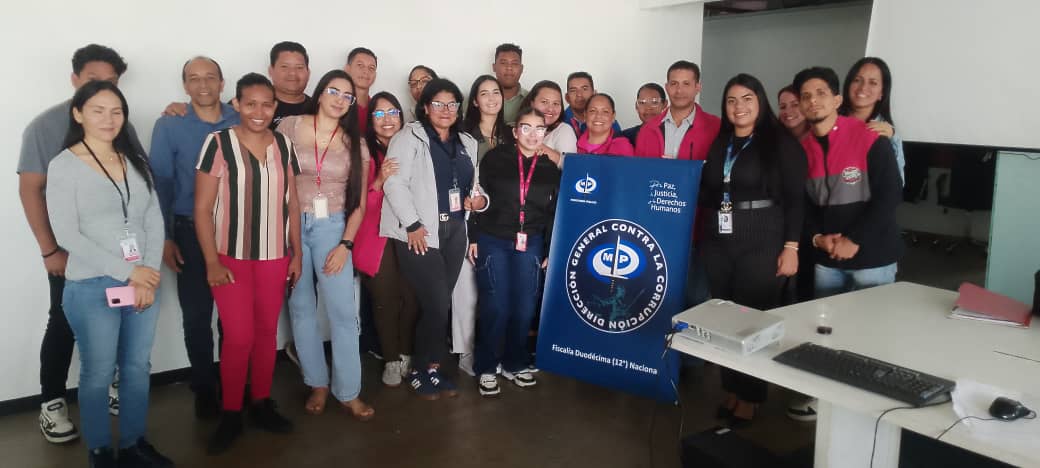 DUCOLSA FORTALECE LA ÉTICA PROFESIONAL DE SUS TRABAJADORES CON TALLER SOBRE LA LEY CONTRA LA CORRUPCIÓN